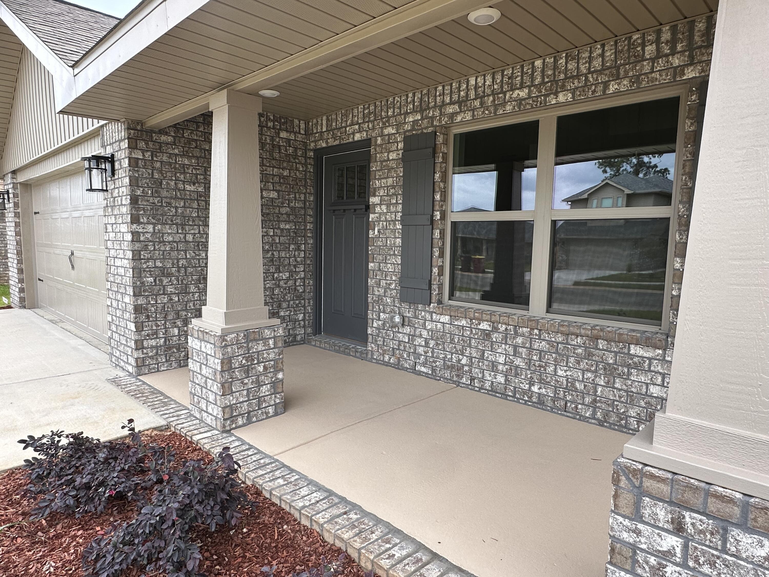 183 Ridgeway Circle Crestview, FL 32536 - Photo 3 of 7 IMG_7518