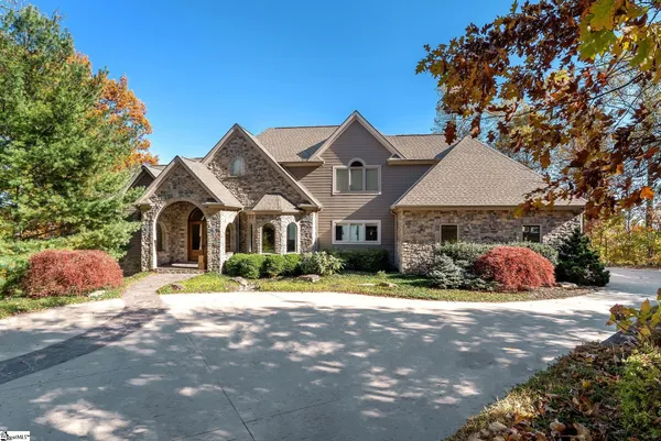 $2,100,000 | 39 The Cliffs Parkway, Landrum, SC 29356