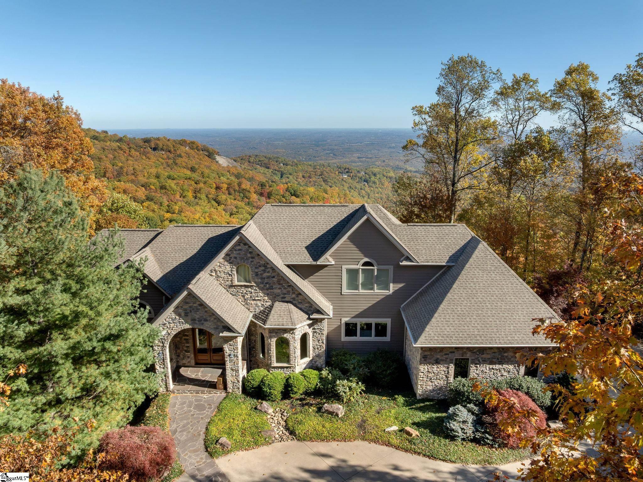 39 The Cliffs Parkway Landrum, SC 29356 - Photo 3 of 44