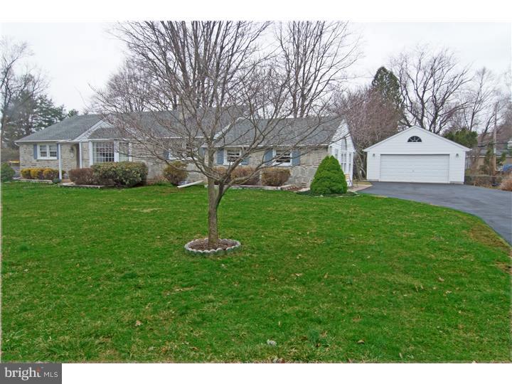 3872 Jeffrey Road Huntingdon Valley, PA 19006 - Photo 2 of 25 Gallery Image 2