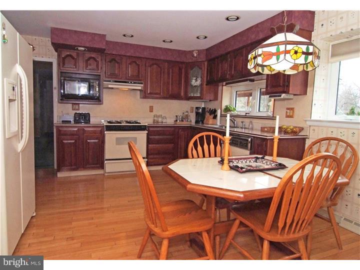 3872 Jeffrey Road Huntingdon Valley, PA 19006 - Photo 13 of 25 Gallery Image 13