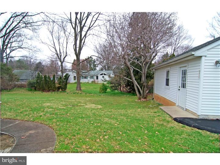 3872 Jeffrey Road Huntingdon Valley, PA 19006 - Photo 4 of 25 Gallery Image 4