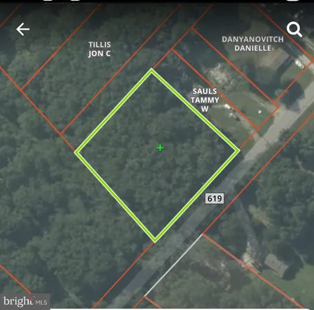 a view of a tennis court