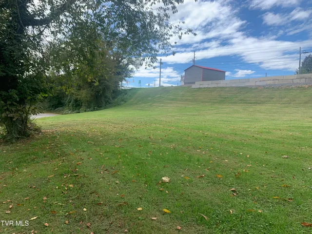 $250,000 | 4987 Bluff City Highway, Unit P 35, Bluff City, TN 37618