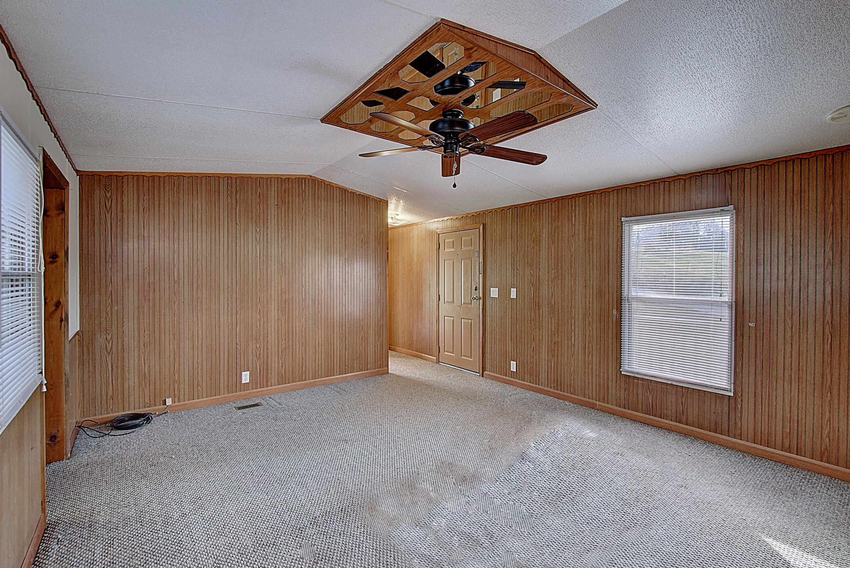 504 East Campground Road Kingsport, TN 37664 - Photo 11 of 30 DSC_0094And8more