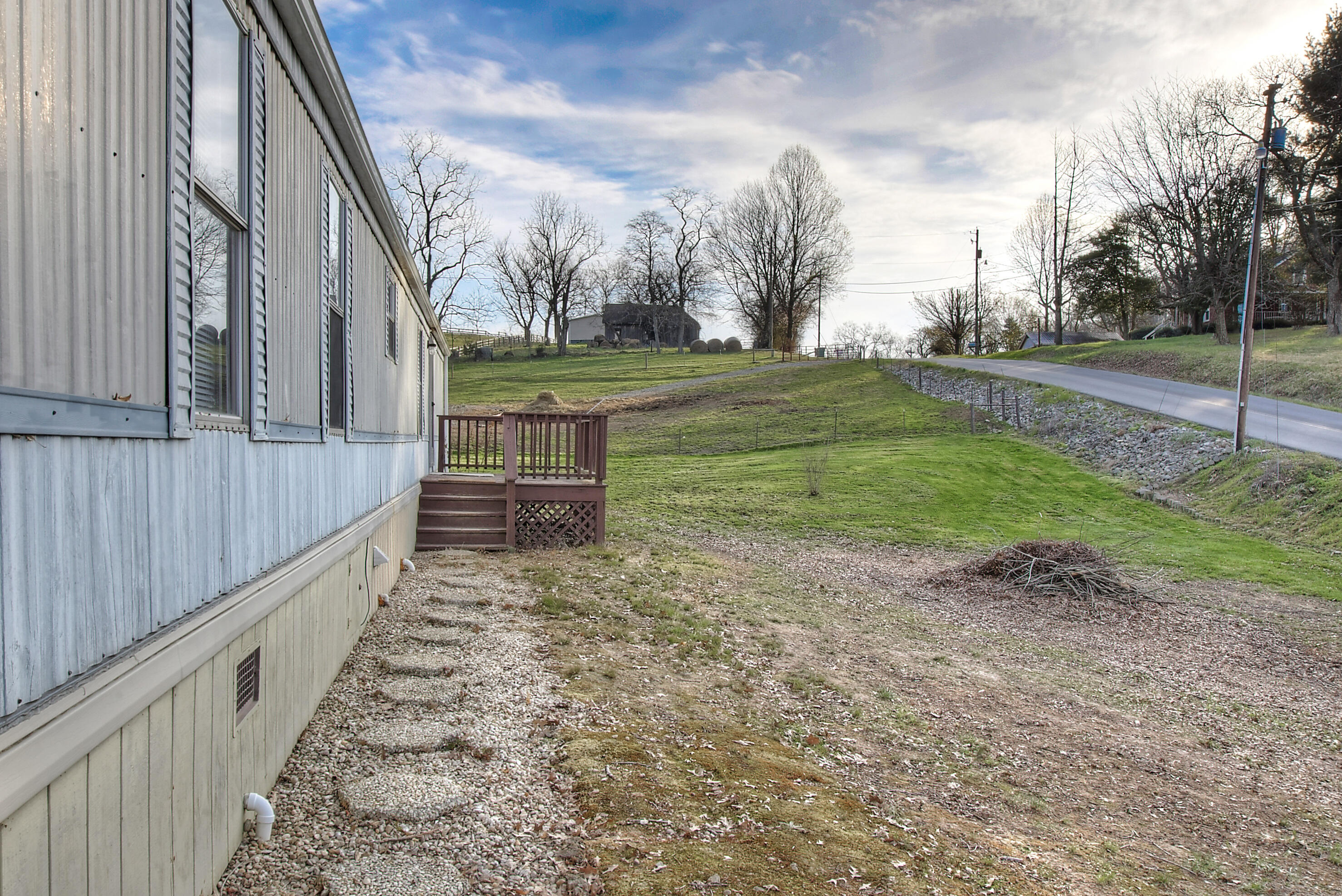 504 East Campground Road Kingsport, TN 37664 - Photo 4 of 30 DSC_0031_2_3_4_5_6_1