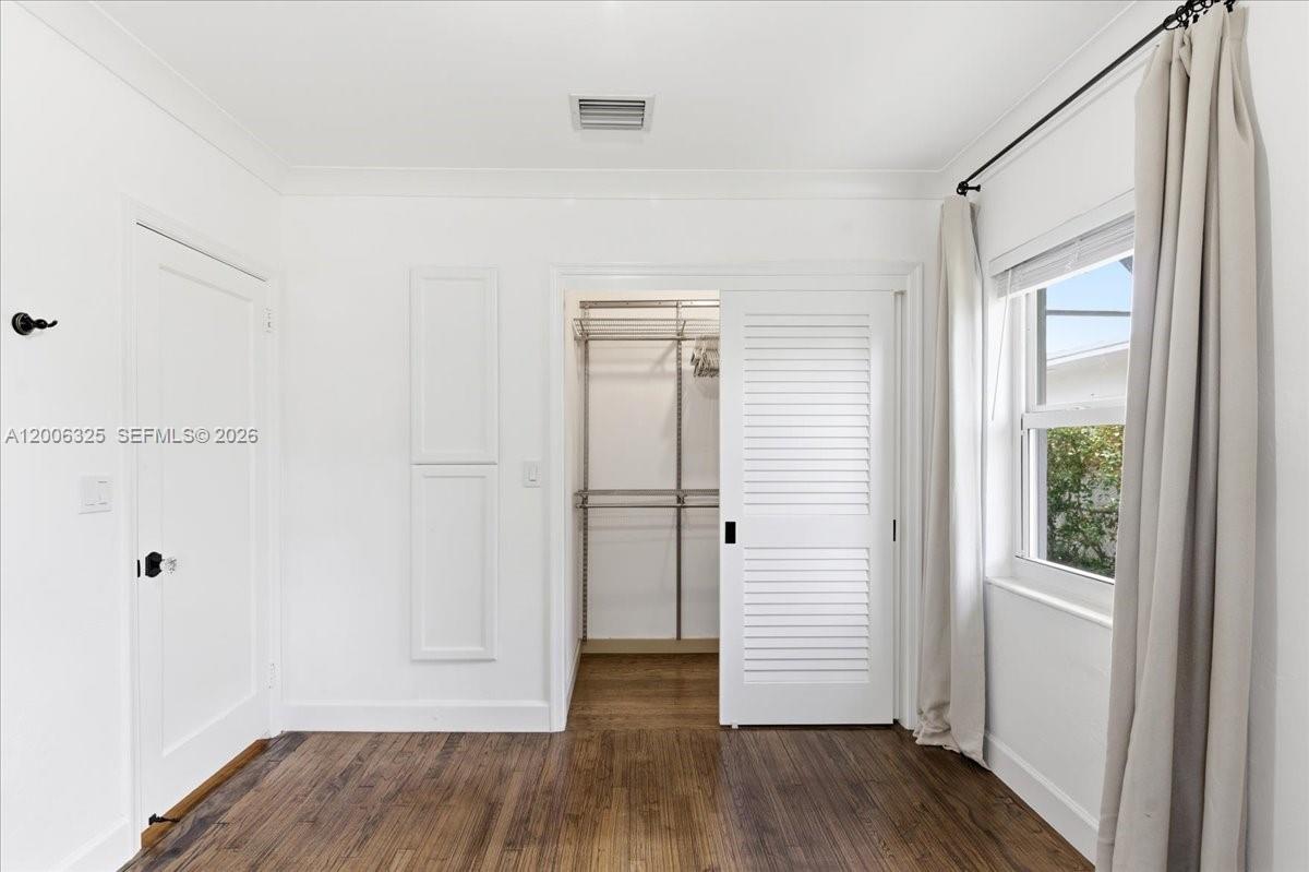 151 Southwest 51st Court Miami, FL 33134 - Photo 15 of 41