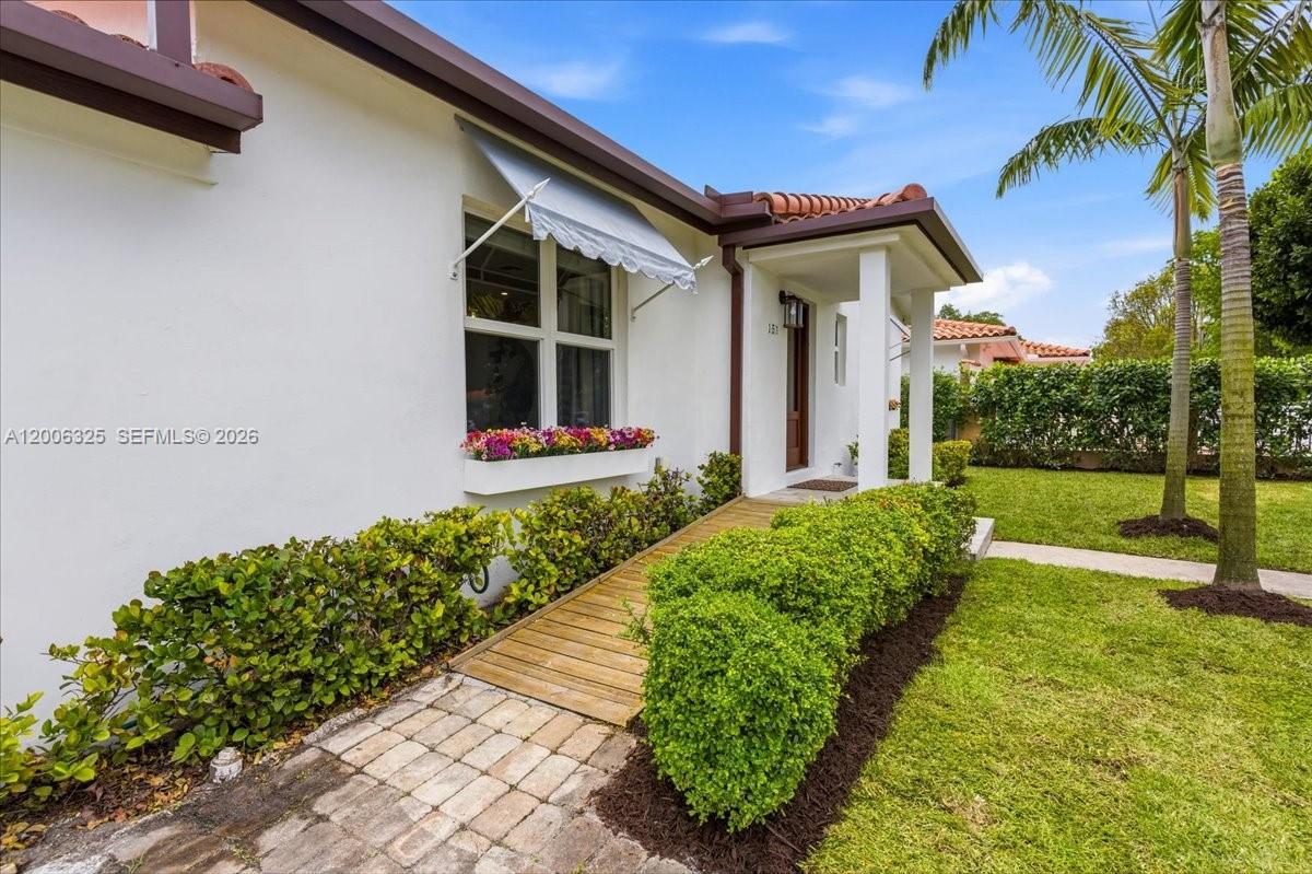 151 Southwest 51st Court Miami, FL 33134 - Photo 4 of 41