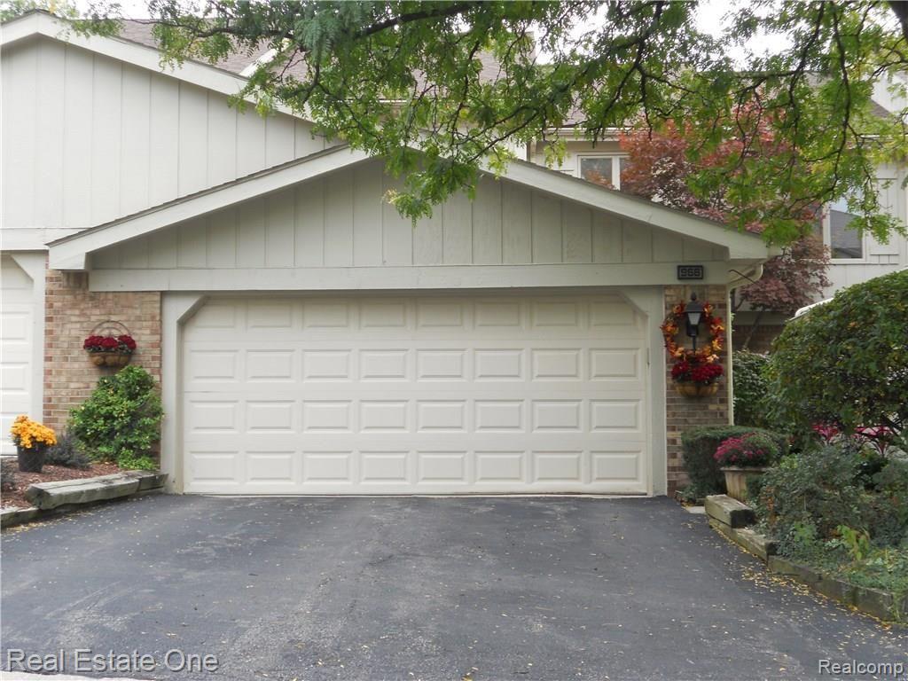 966 Golfview Court, Unit 9 Rochester, MI 48307 - Photo 1 of 46 DSCN3540.JPG