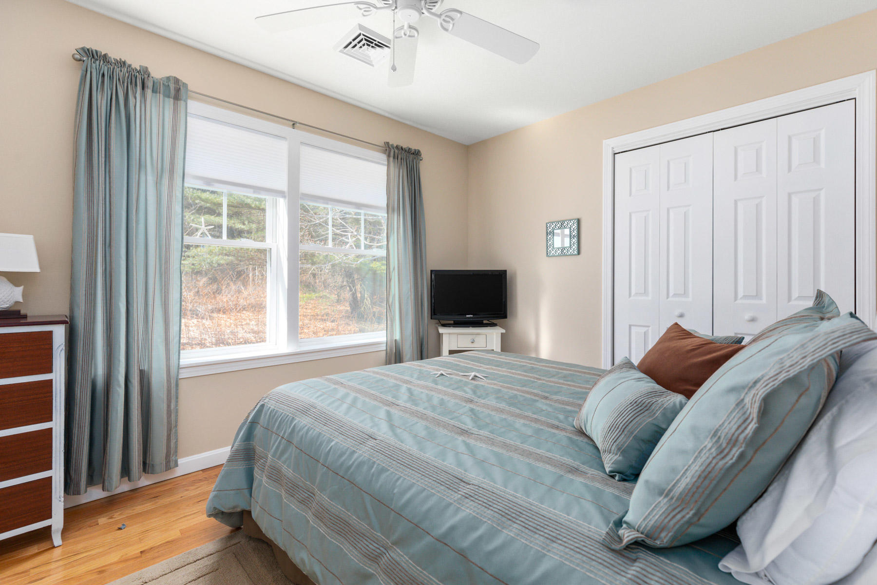 35 Barefoot Cottage Road, Unit 102 Wells, ME 04090 - Photo 17 of 38 Bedroom 2