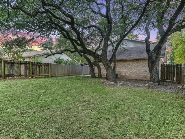 $1,995 | 11213 El Salido Parkway, Austin, TX 78750