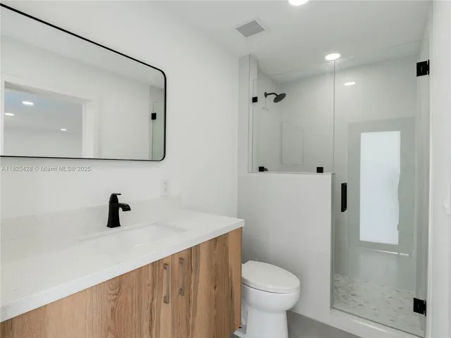 $750,000 | 1181 Northeast 202nd Street, Miami, FL 33179