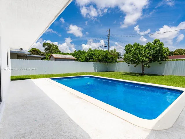 $750,000 | 1181 Northeast 202nd Street, Miami, FL 33179