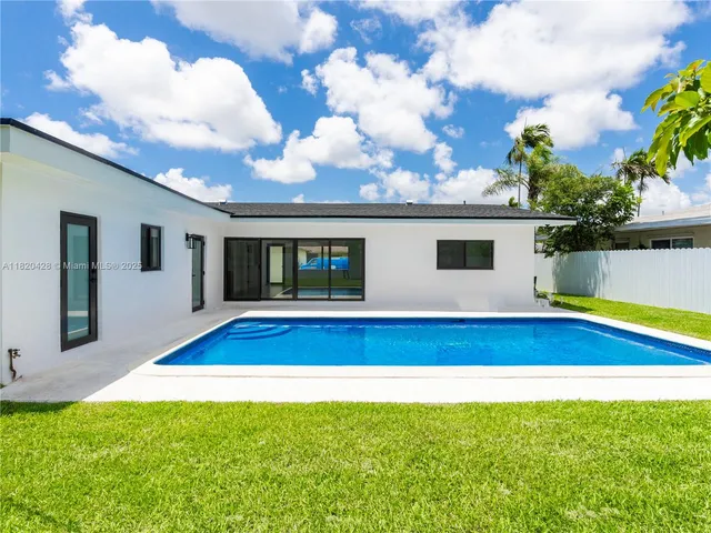 $750,000 | 1181 Northeast 202nd Street, Miami, FL 33179