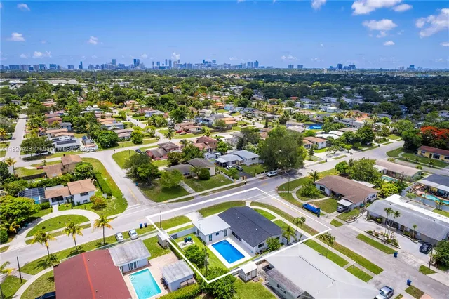 $750,000 | 1181 Northeast 202nd Street, Miami, FL 33179