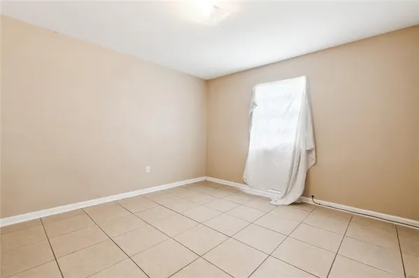 $249,900 | 9100-02 Titans Drive, Chalmette, LA 70043