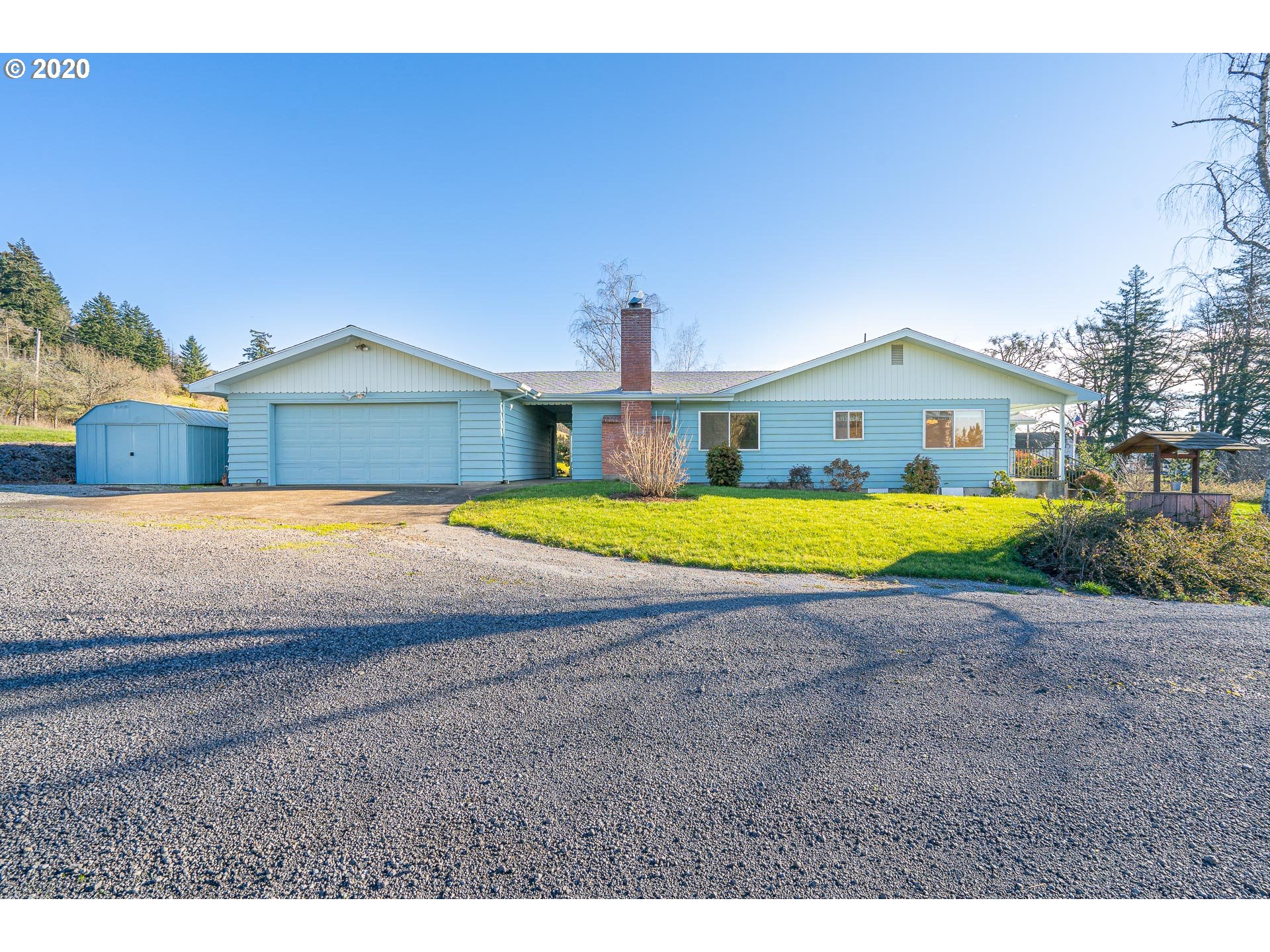 26025 Northeast North Valley Road Newberg, OR 97132 - Photo 2 of 32 Gallery Image 2