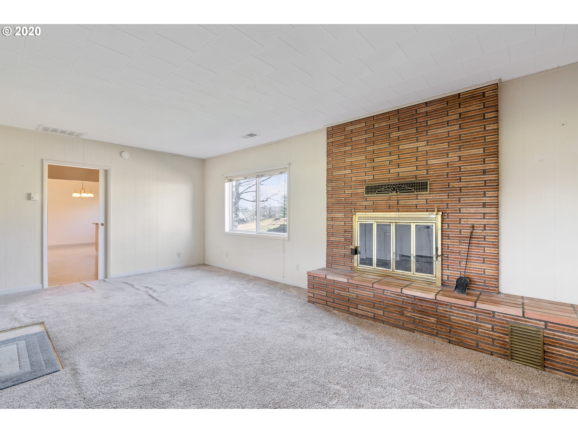 26025 Northeast North Valley Road Newberg, OR 97132 - Photo 16 of 32 Gallery Image 16