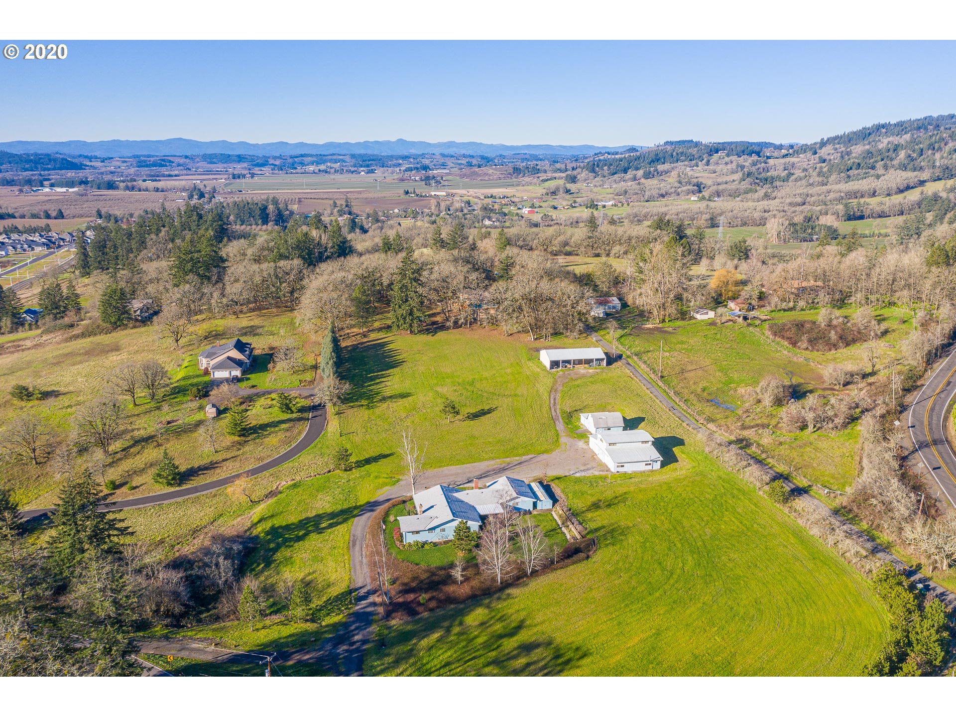 26025 Northeast North Valley Road Newberg, OR 97132 - Photo 20 of 32 Gallery Image 20