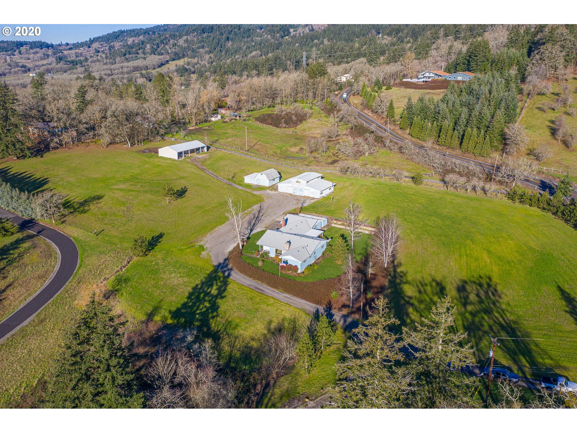 26025 Northeast North Valley Road Newberg, OR 97132 - Photo 22 of 32 Gallery Image 22