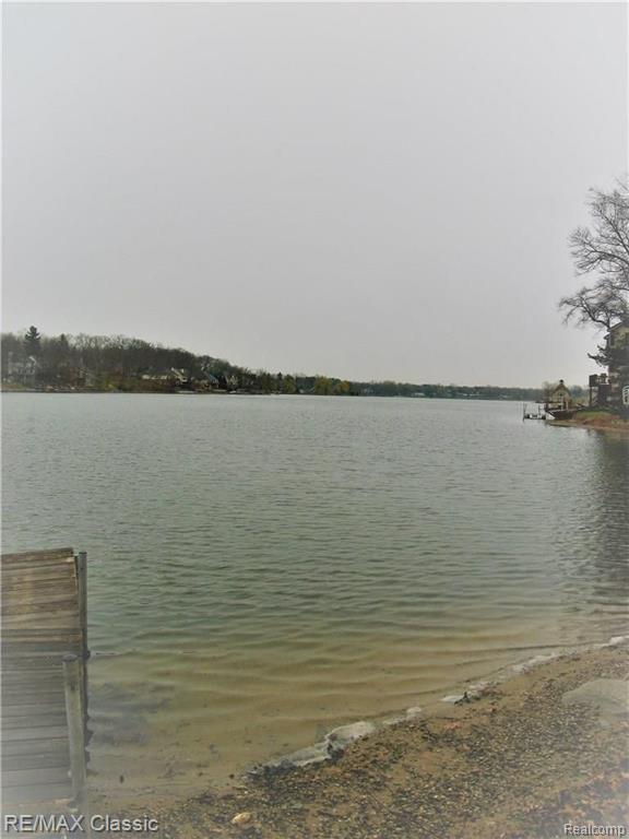 0 Lakeside Howell, MI 48843 - Photo 3 of 5