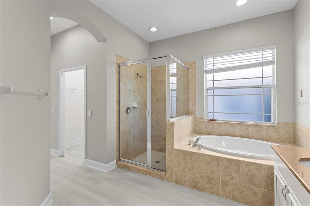 8134 Santa Rosa Court Sarasota, FL 34243 - Photo 23 of 52
