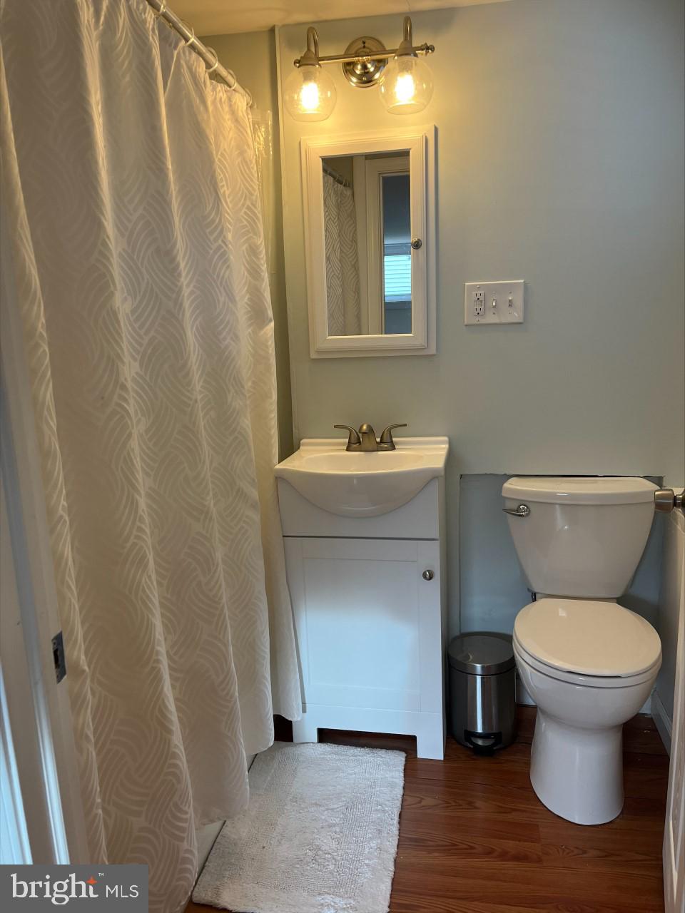 2125 Geoffrey Road Willow Grove, PA 19090 - Photo 12 of 17 Gallery Image 12