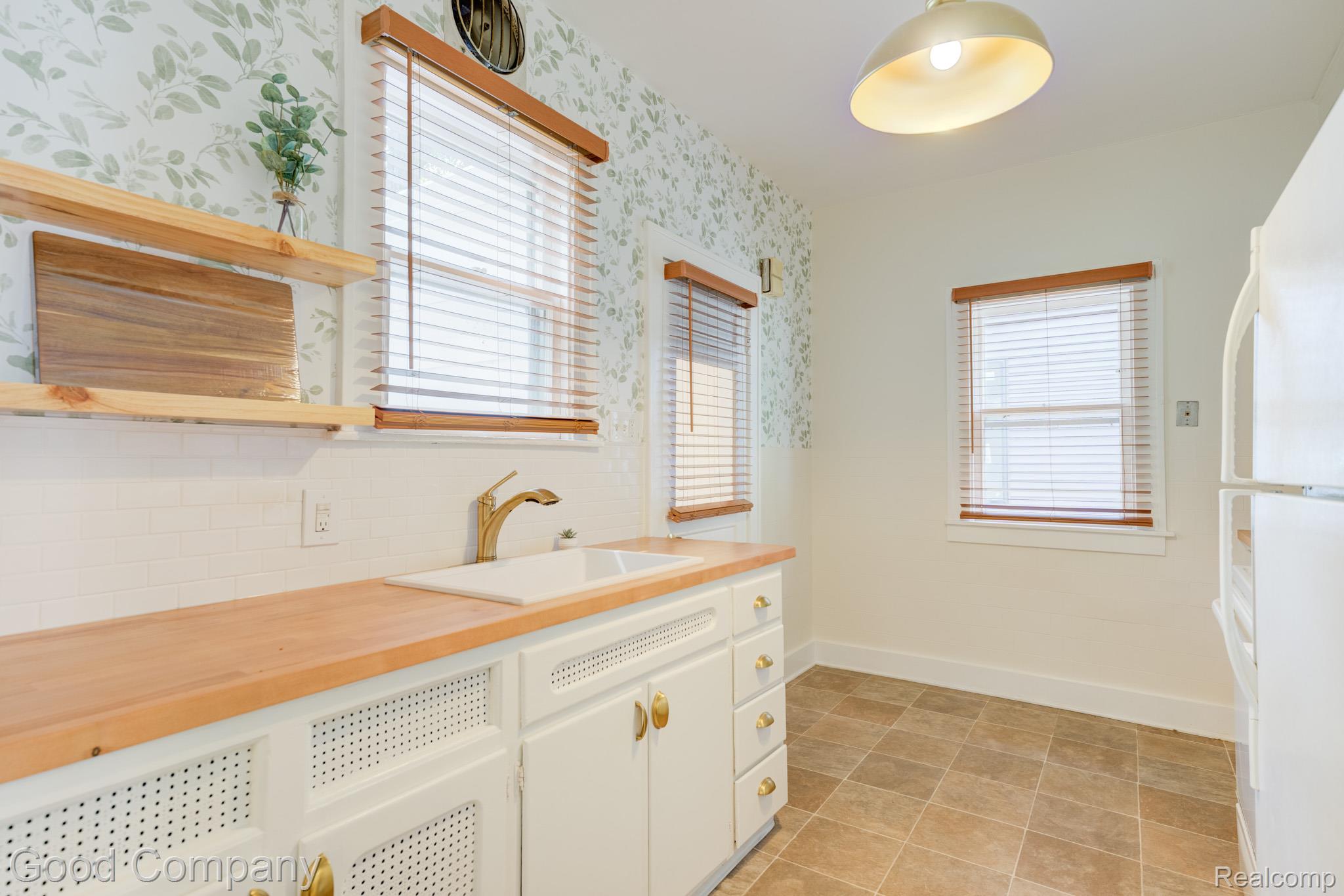 835 Allen Street Ferndale, MI 48220 - Photo 16 of 44 835 Allen St.-14.jpg