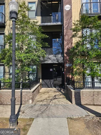 $1,695 | 5300 Peachtree Road, Unit 109, Chamblee, GA 30341