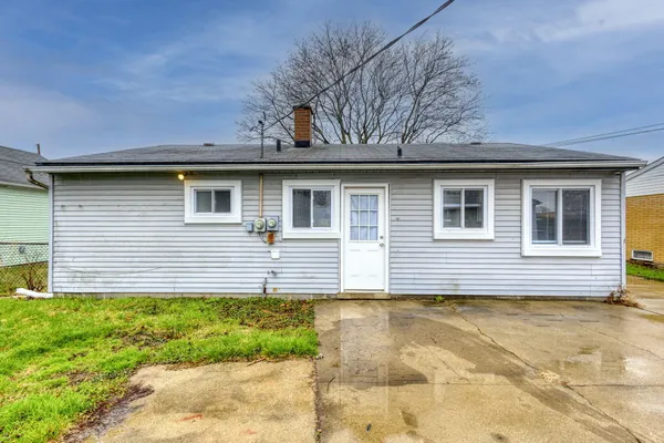 $1,400 | 13679 Sidonie Avenue, Warren, MI 48089