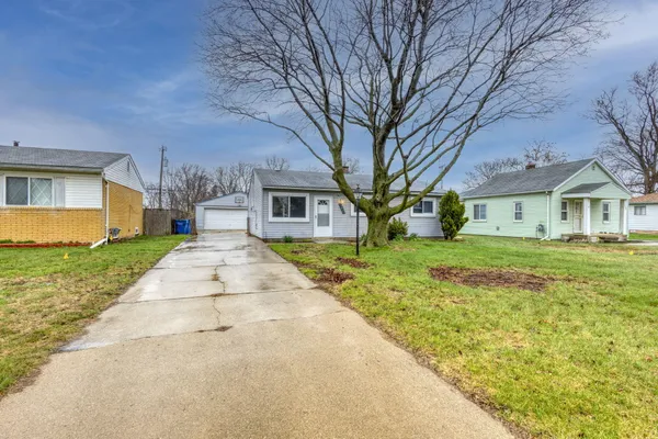 $1,400 | 13679 Sidonie Avenue, Warren, MI 48089