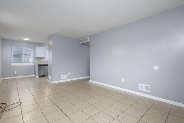 $1,400 | 13679 Sidonie Avenue, Warren, MI 48089