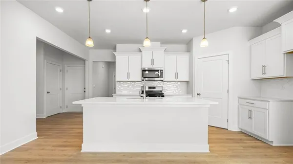 $529,990 | 20755 West 188th Street, Spring Hill, KS 66083