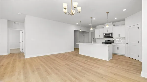 $529,990 | 20755 West 188th Street, Spring Hill, KS 66083