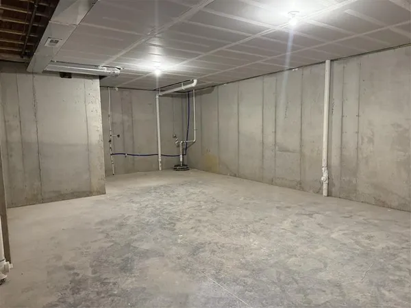 $529,990 | 20755 West 188th Street, Spring Hill, KS 66083