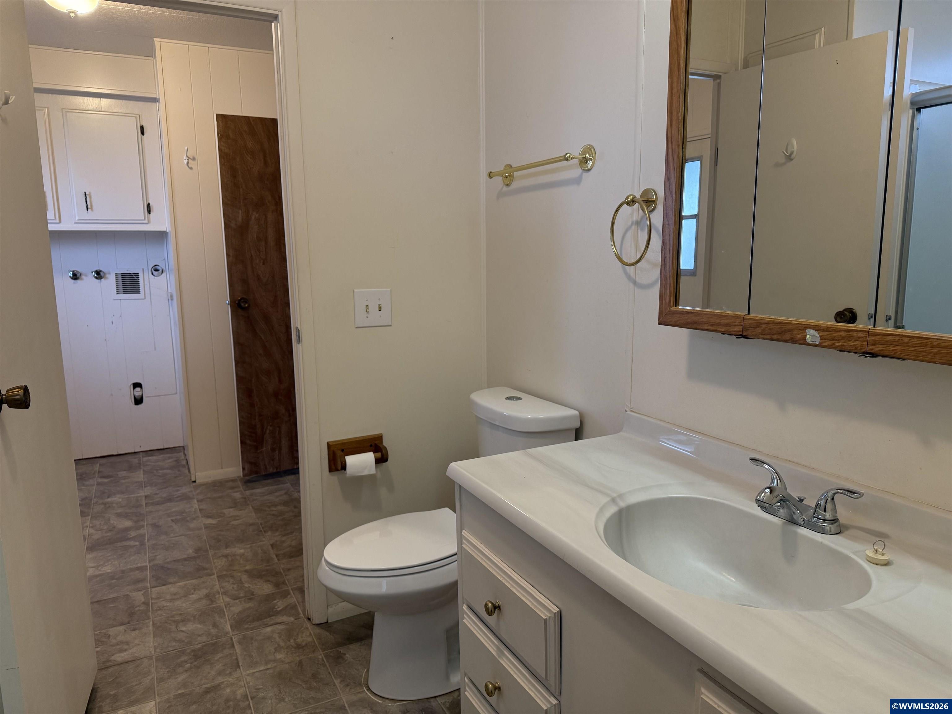 5422 Portland Road Northeast, Unit 24 Salem, OR 97305 - Photo 19 of 36