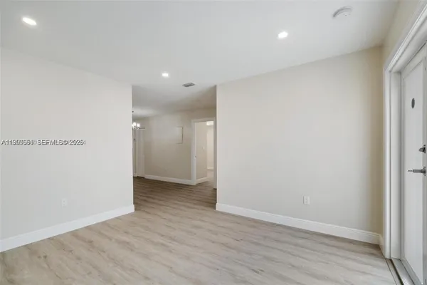 $3,500 | 330 West 74th Place, Unit 330, Hialeah, FL 33014