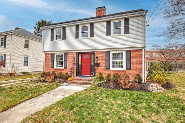 $3,250 | 11 Elmcroft Avenue, Providence, RI 02908