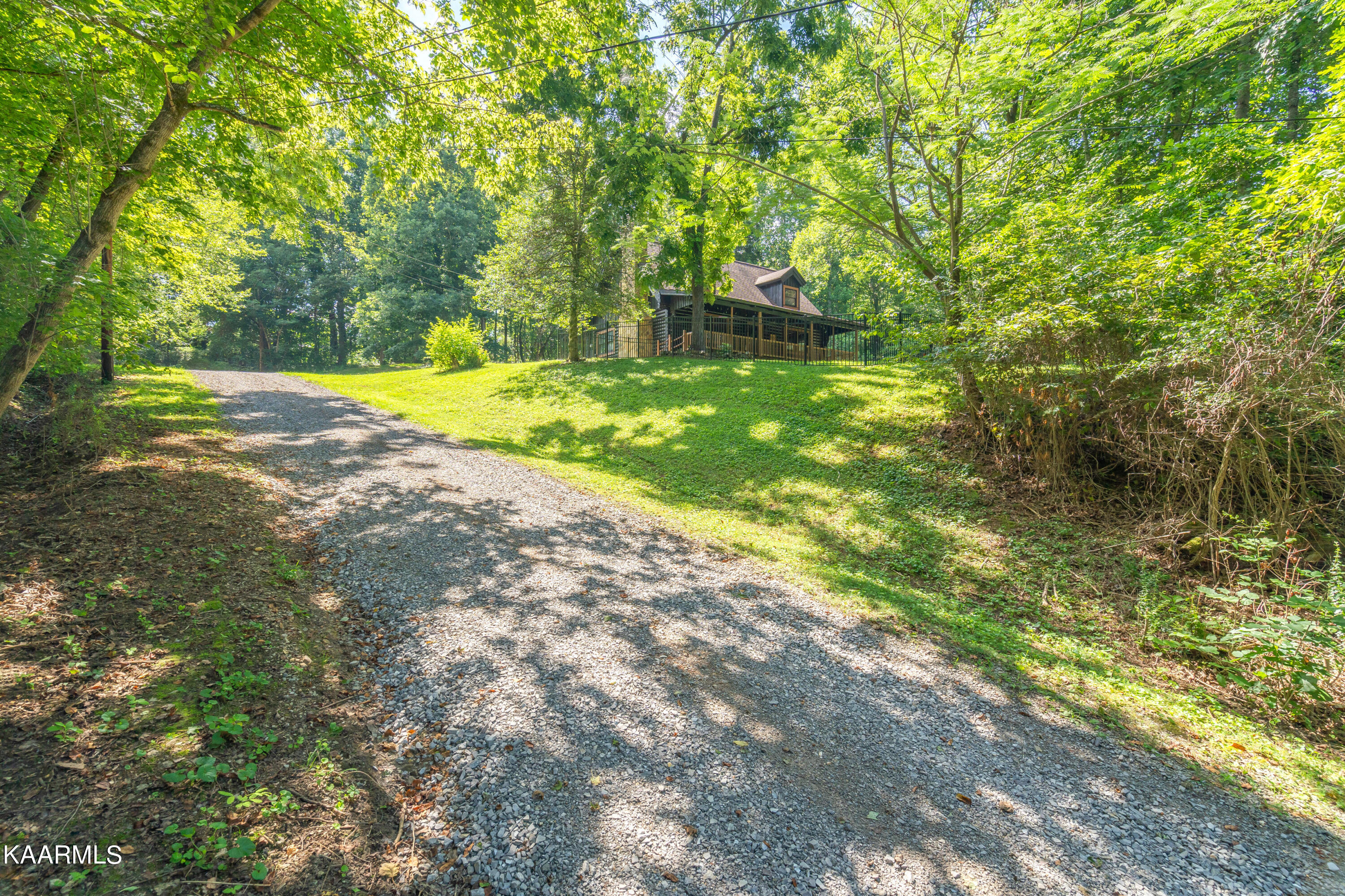 8205 Collier Road Powell, TN 37849 - Photo 37 of 45 8205 Collier Rd-44