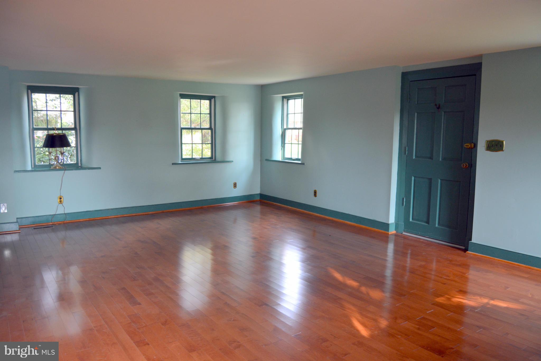 621 Little Egypt Road Elkton, MD 21921 - Photo 5 of 20 Living Room