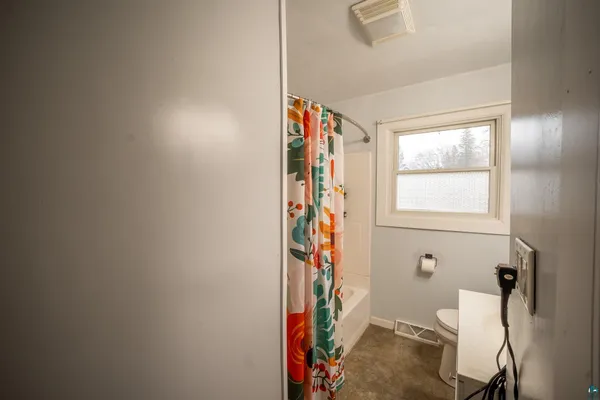 $230,000 | 5506 Tower Avenue, Superior, WI 54880