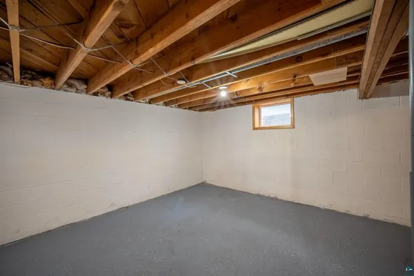 $230,000 | 5506 Tower Avenue, Superior, WI 54880