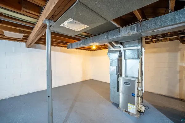 $230,000 | 5506 Tower Avenue, Superior, WI 54880