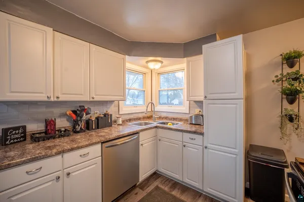 $230,000 | 5506 Tower Avenue, Superior, WI 54880