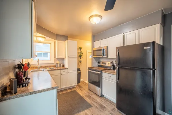 $230,000 | 5506 Tower Avenue, Superior, WI 54880