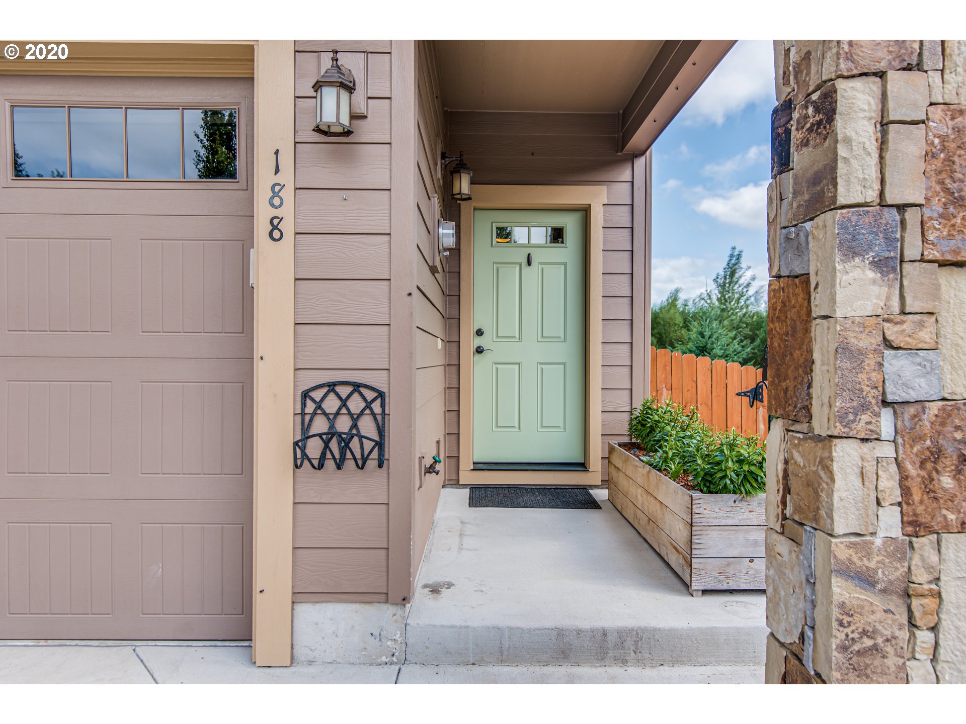 188 North 41st Place Ridgefield, WA 98642 - Photo 3 of 32