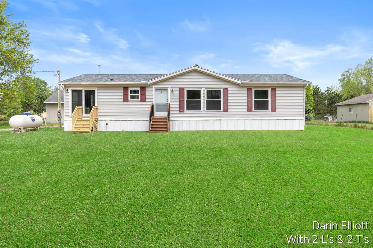 9203 Castle Road Sheridan, MI 48884 - Photo 3 of 40 9203-Castle_001-ver-2