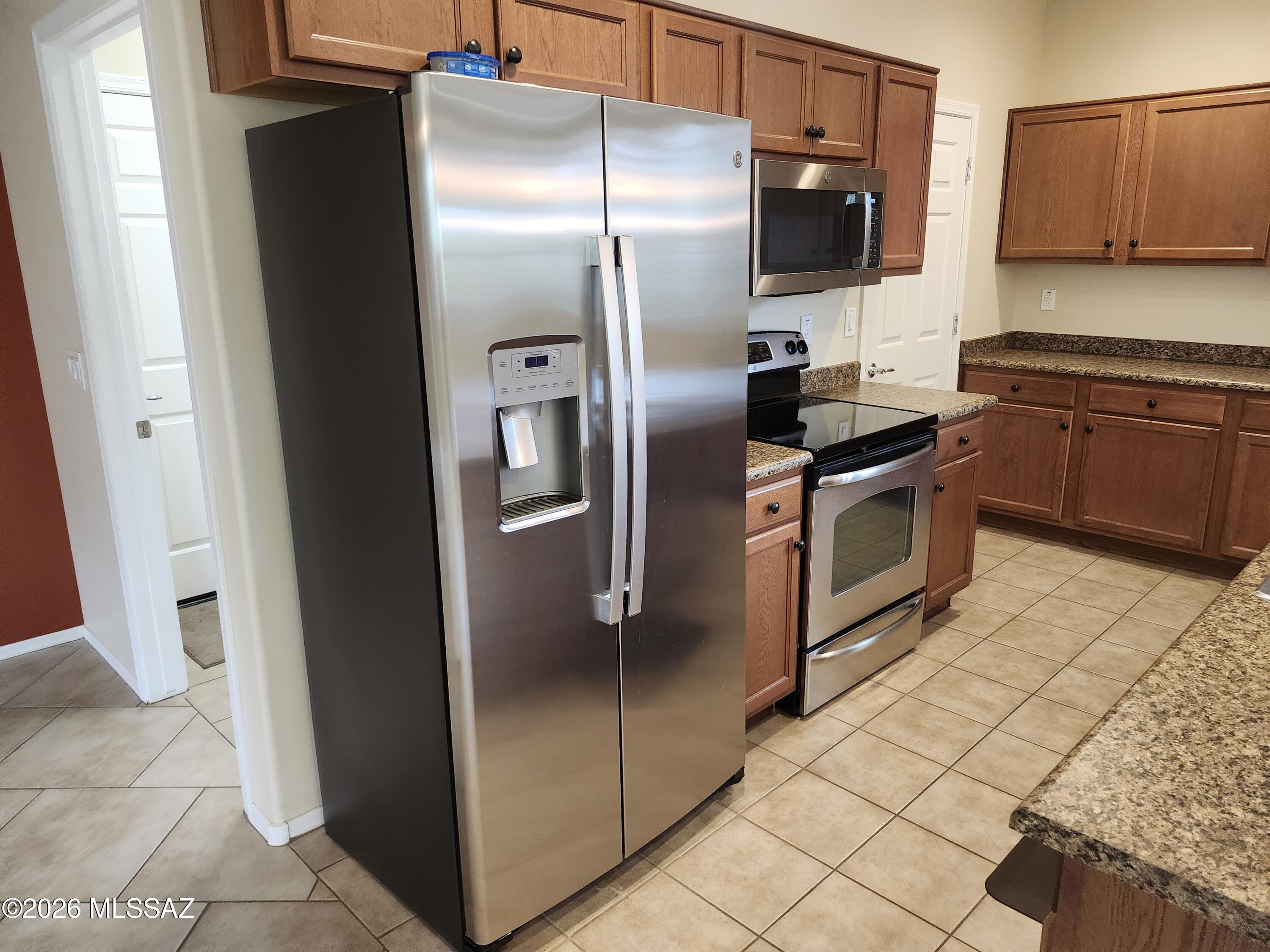 13979 East Cheavront Loop Vail, AZ 85641 - Photo 11 of 39 20260507_150017