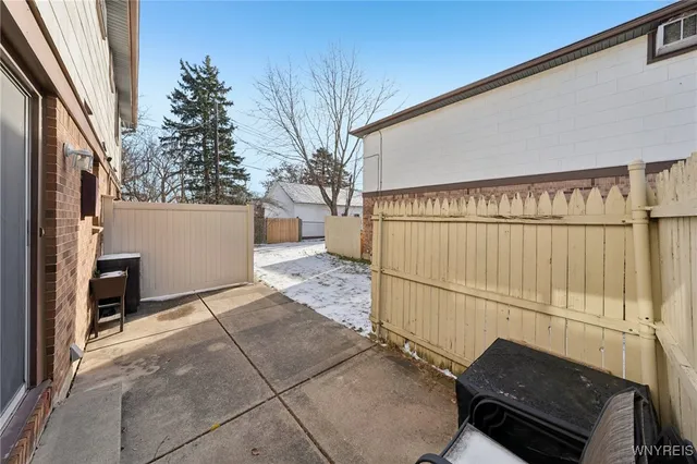 $163,000 | 621 French Road, Unit R, Cheektowaga, NY 14227