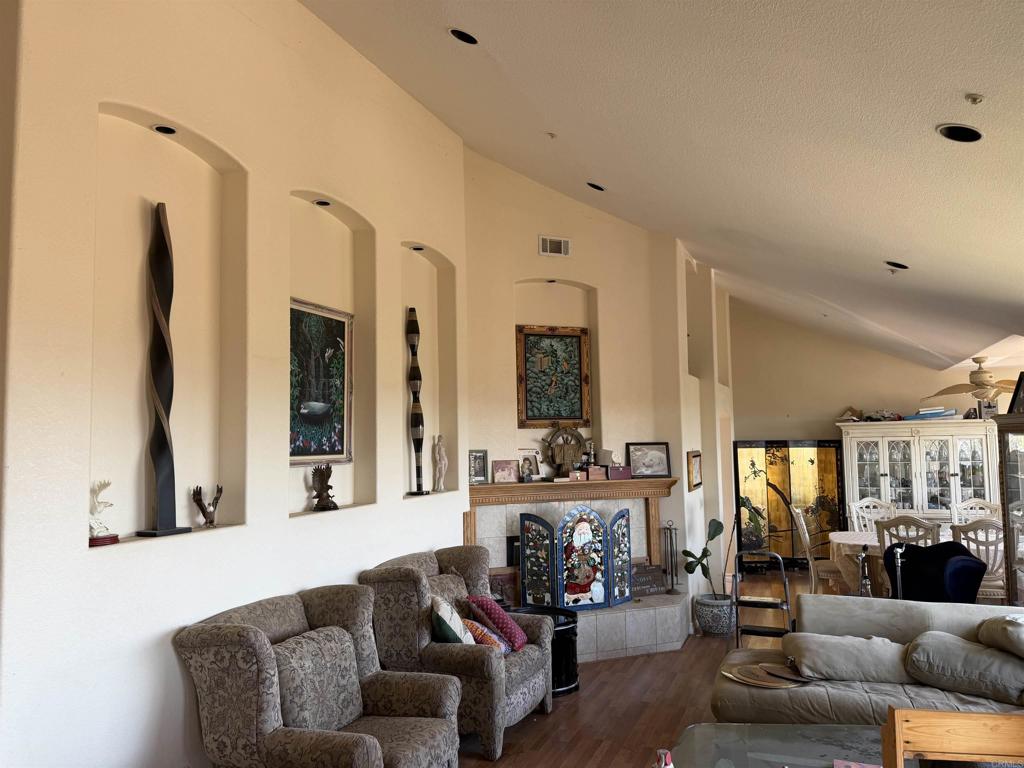 2205 Johnston Road Escondido, CA 92029 - Photo 7 of 9